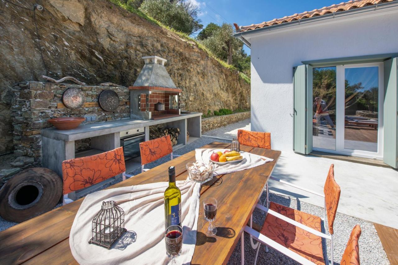 Avgi Villa Глоса Екстериор снимка