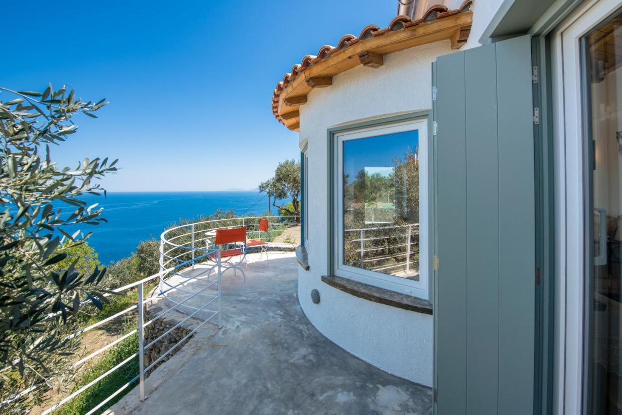 Avgi Villa Глоса Екстериор снимка