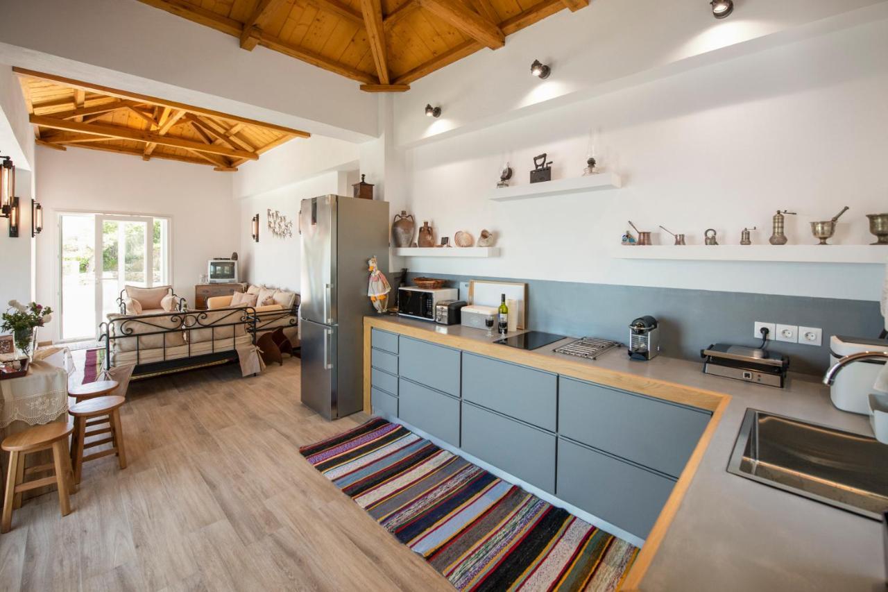 Avgi Villa Глоса Екстериор снимка