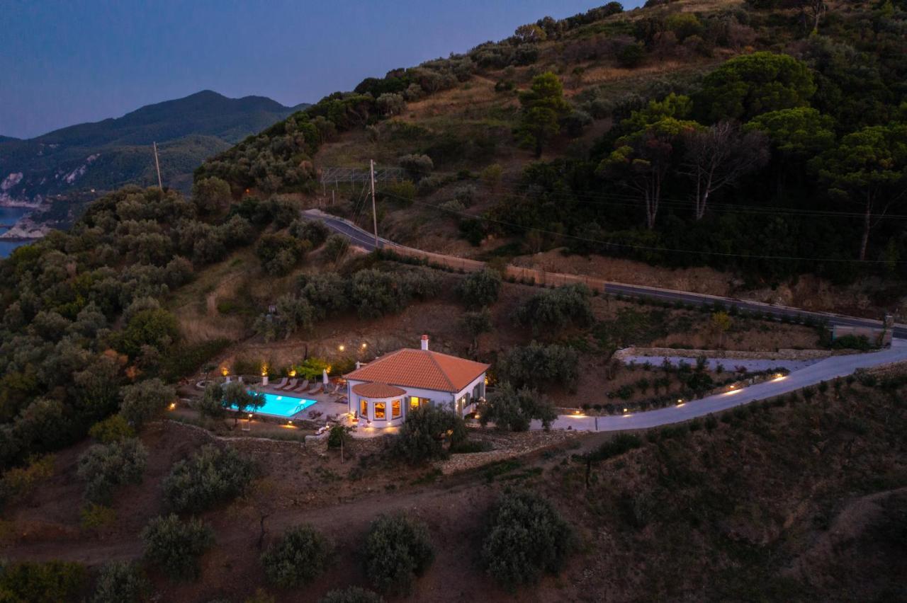 Avgi Villa Глоса Екстериор снимка