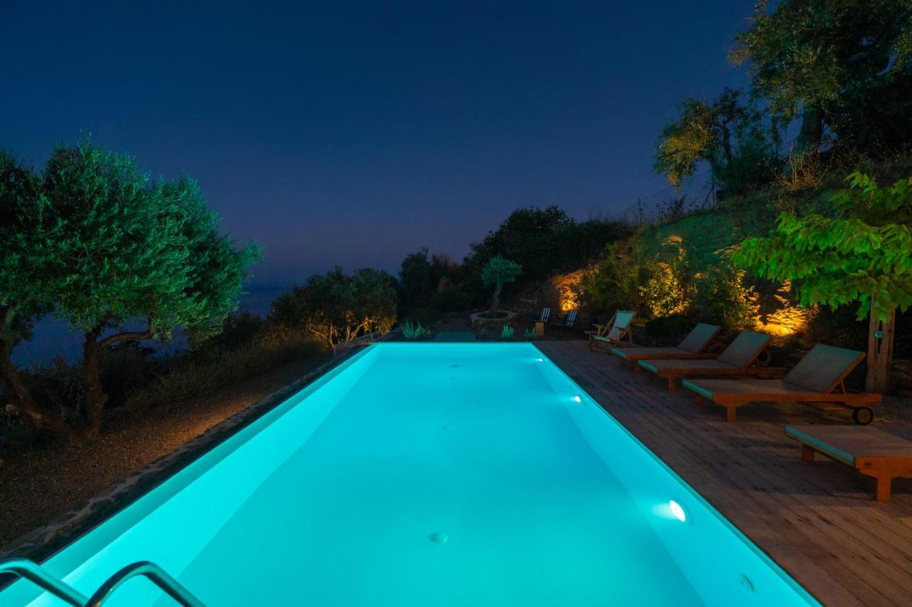 Avgi Villa Глоса Екстериор снимка